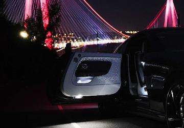 Tarihinin en güçlü Rolls-Royce'u Black Badge Spectre Türkiye sahnesinde