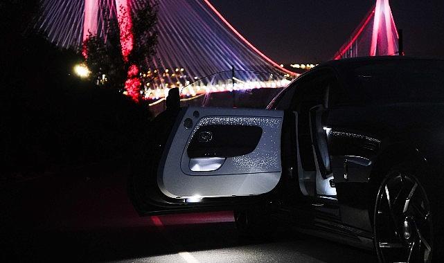 Tarihinin en güçlü Rolls-Royce'u Black Badge Spectre Türkiye sahnesinde