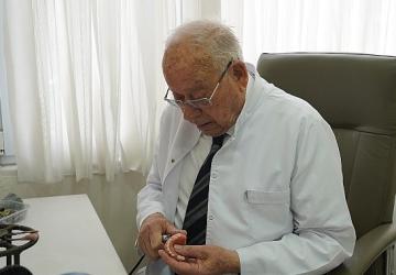İznik'te Geçen 61 Yıllık Hekimliğin Hikâyesi