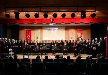 Osmangazi'de Ulu Önder Sevdiği Türkülerle Anıldı