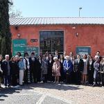 “Bir Tuval İki Nesil" resim sergisi Urladam'da ziyarete açıldı