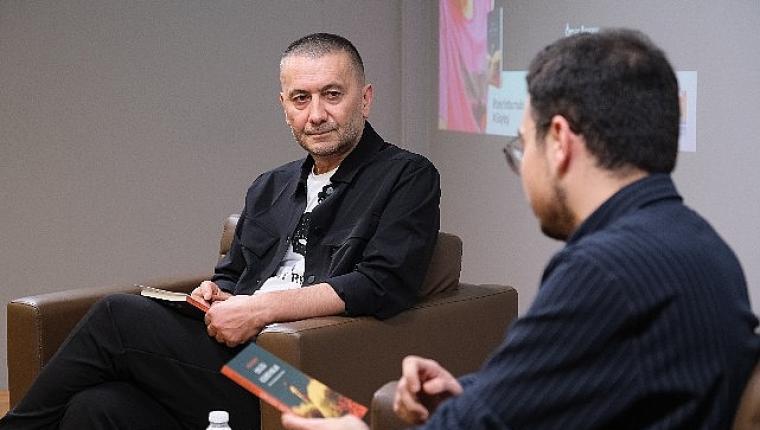 100 Yüze İmza ve Söyleşi Programında Şubat Ayı Konuğu Ömer Erdem Oldu!