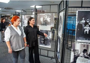 Karşıyaka Belediyesi'nden fotoğraf tarihine ışık tutan sergi