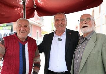 Başkan Aydın'dan Sebze Pazarına Ziyaret