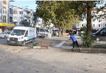 Temizlik Emekçileri Cumhuriyet Mahallesi'nde Yoğun Mesai Harcadı