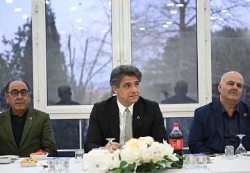 Kartepe Belediye Meclisi İftar Sofrasında Bir Araya Geldi
