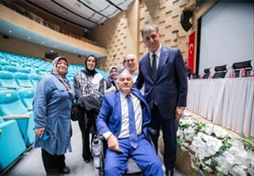 Engelli sorunları ve talepleri İzmir'de masaya yatırıldı