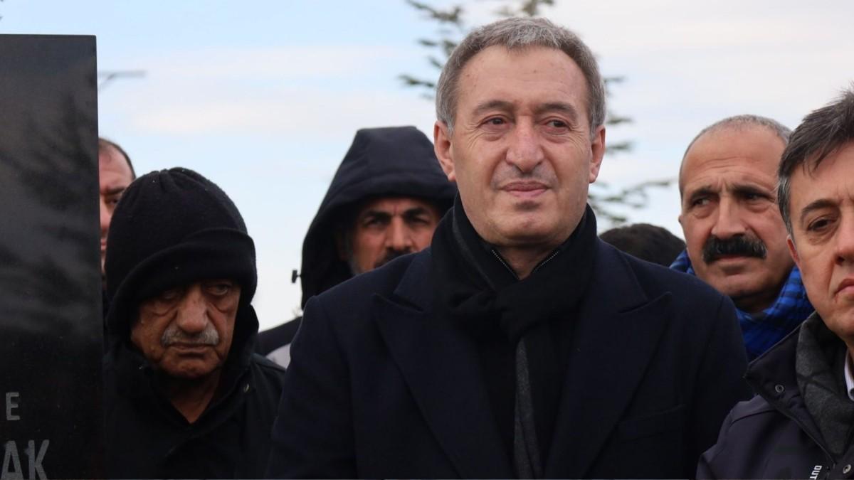 Tuncer Bakırhan’dan Demirtaş’a verilen cezaya tepki: ‘Bu kararı tanımıyoruz’