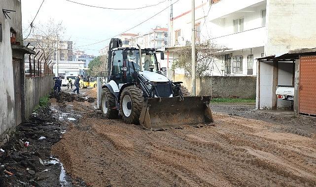 Edremit'te yol seferberliği: 14 ekip aynı anda sahada