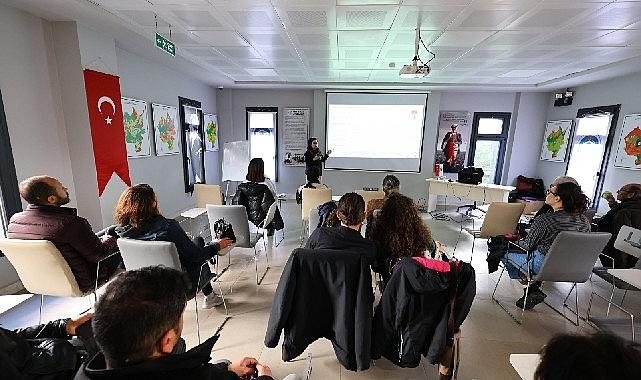 Efes Selçuk'ta Mantar Yetiştiriciliği Eğitimi düzenlendi