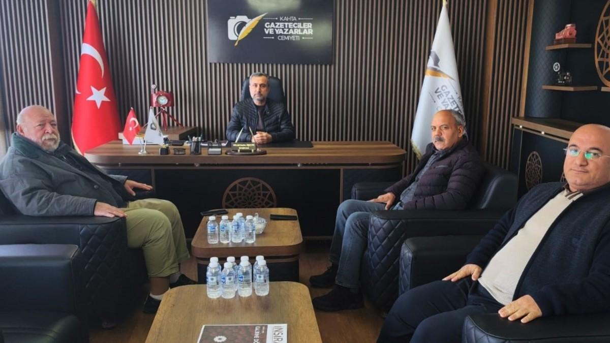 Kahta Gazeteciler ve Yazarlar Cemiyeti Başkanı Mustafa İşeri’den yerel basına mesaj