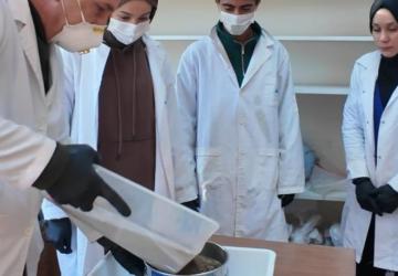 Adıyaman Üniversitesi çiftçilere toprak analiziyle destek veriyor - Videolu Haber