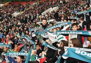 Osmangazi'de 90 Çocuk Daha Bursasporlu Oldu