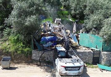 İznik'te Yıkımlar Devam Ediyor