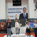 Torbalı'da Satranç Şöleni: 208 Sporcu Aynı Masada Buluştu
