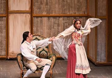 Sınıfsal Gerilimlerin Mizahla Buluştuğu Başyapıt: "Figaro'nun Düğünü" Yeniden İZDOB Sahnesinde