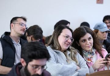 Osmangazi Belediyesi'nden Düşünmeye Yön Veren Buluşmalar