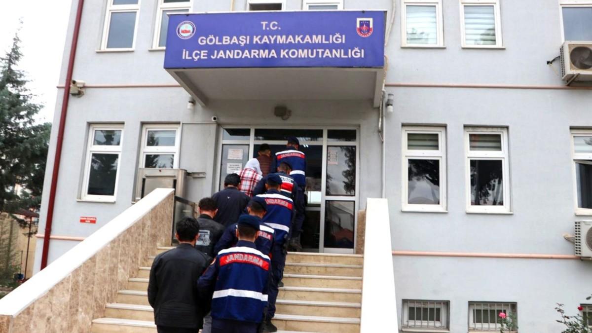 Adıyaman ve Malatya’da jandarmadan uyuşturucu operasyonu: 10 gözaltı Adıyaman ve Malatya’da jandarmadan uyuşturucu operasyonu: 10 gözaltı