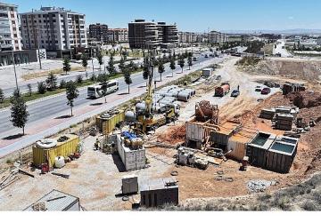 Başkan Altay, Mikro Tünel Sistemi ile Hayata Geçirilen, Taşkınları Önleyecek Ana Kolektör Hattının Tamamlandığını Açıkladı