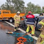 İtfaiye ekiplerinden zincirleme trafik kazasına hızlı müdahale