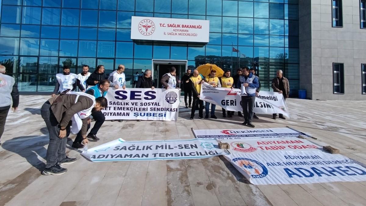 Aile Hekimlerinden Adıyaman'da Açıklama: ‘Haklarımız İçin Buradayız, Vazgeçmiyoruz’ - Videolu Haber