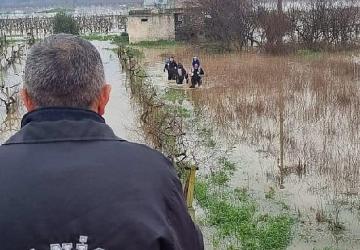 Selde Mahsur Kalanların İmdadına Büyükşehir İtfaiyesi Yetişti