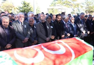 Belediye Başkanı Rasim Arı, Sahir Solmaz'ın Cenaze Törenine Katıldı