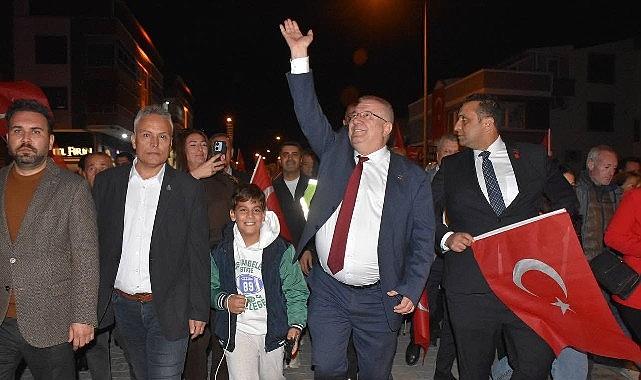 Cumhuriyet'in 102. Yıldönümü Edremit'te coşkuyla kutlandı