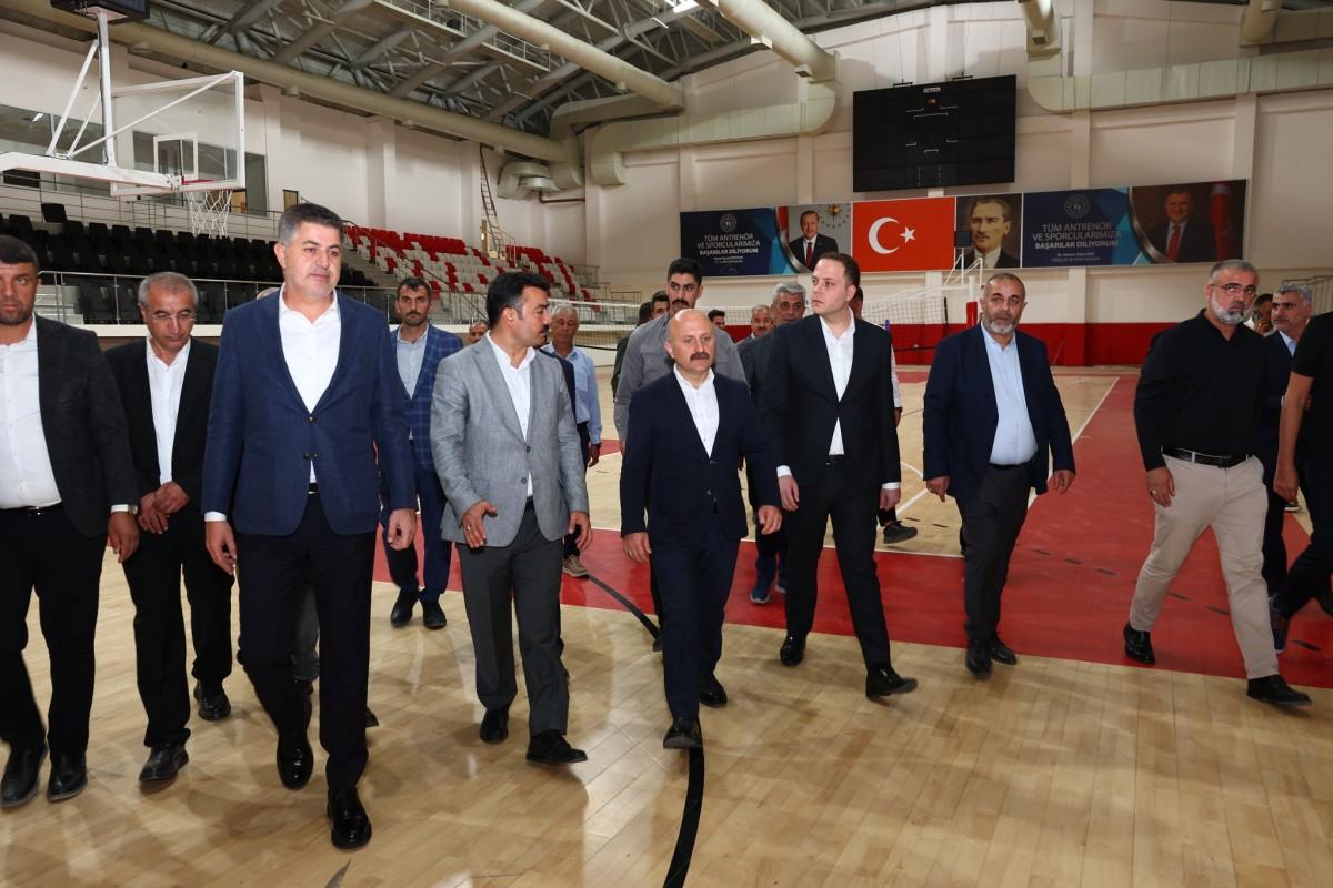 Kahta’ya modern spor kompleksi kazandırıldı Kahta’ya modern spor kompleksi kazandırıldı