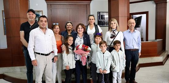 Küçük Yelkencilerden, Başkan Hatice Gençay'a Anlamlı Ziyaret