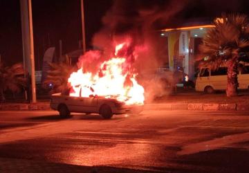 Adıyaman'da seyir halindeki otomobil alev aldı - Videolu Haber