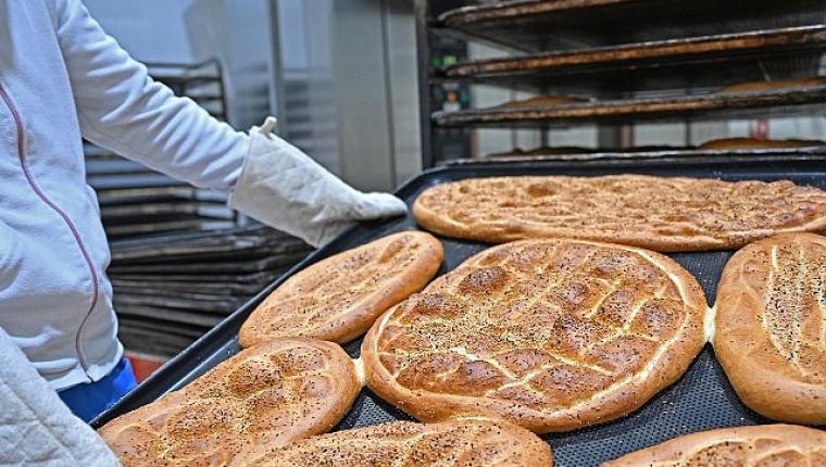 Ramazan Pidesi Büyükşehir Halk Ekmek büfelerinde yerini alacak