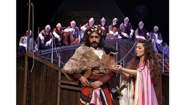 İBB Şehir Tiyatroları'nda Bu Hafta (19-23 Kasım 2025)