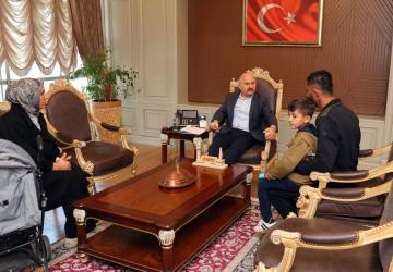 Vali Osman Varol, ‘halk buluşmaları’nda vatandaşların taleplerini dinledi