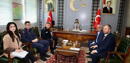 Kahta'da kurban hizmetleri komisyonu değerlendirme toplantısı gerçekleştirildi