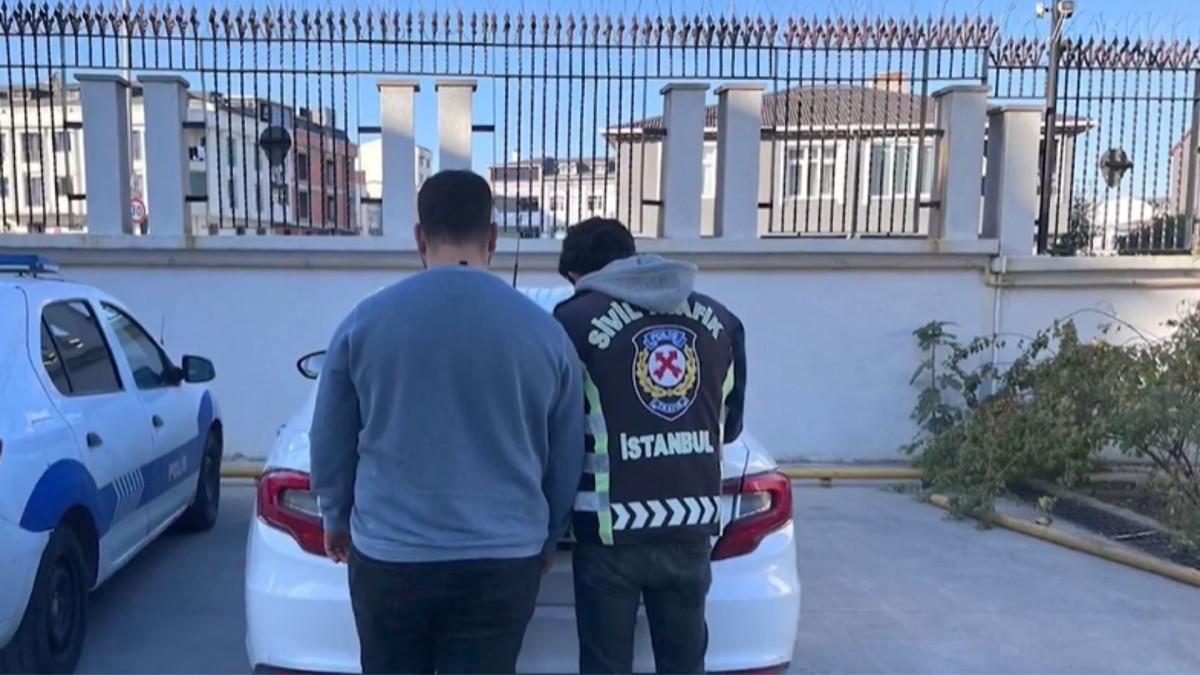 Bakan Yerlikaya: ‘Kırmızı ışıkta geçen sürücüler yakalandı, cezalar artıyor’ - Videolu Haber Bakan Yerlikaya: ‘Kırmızı ışıkta geçen sürücüler yakalandı, cezalar artıyor’ - Videolu Haber