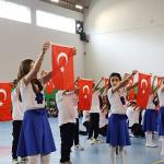 Bayındır'da 23 Nisan Coşkusu: Geleceğin Başkanları Makamı Devraldı