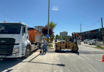 Karapınar Caddesi’nde asfalt onarım çalışmaları devam ediyor
