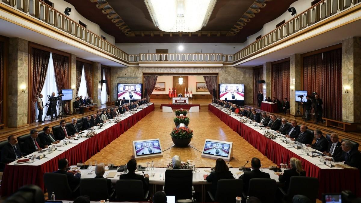 TBMM Heyeti ile Öcalan arasında stratejik görüşme: Suriye ve SDG gündemi öne çıktı