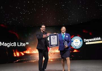 Dayanıklılığıyla Guinness Dünya Rekoru kıran HONOR Magic8 Lite Türkiye'de satışta