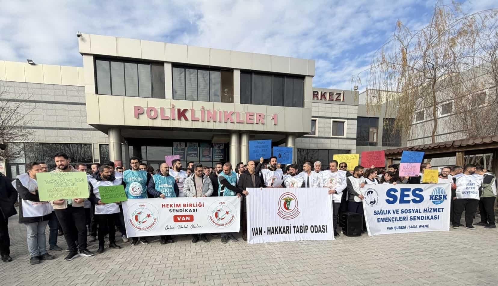 Van Yüzüncü Yıl Üniversitesi’nde Asistan Hekimler Ağır ve Kronik Sorunlar Yaşıyor! 