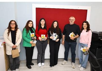 Efes Selçuk Belediyesi'nden Öğretmenlere 24 Kasım Hediyesi: “Beyaz Zambaklar Ülkesinde"