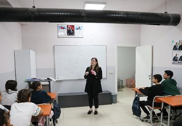 Buca Belediyesi'nden Gediz'de ücretsiz eğitim seferberliği