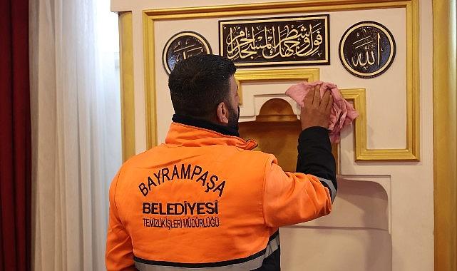 Bayrampaşa'da camiler Ramazan'a hazırlanıyor