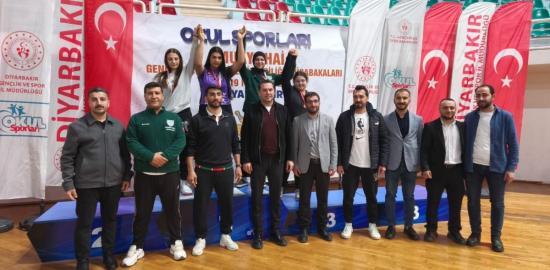 Okul Sporları Muaythai Türkiye Şampiyonası’nda Diyarbakır’a 3 madalya