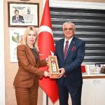 AÜ Rektörü Özkan Kemer Belediyesi'nde