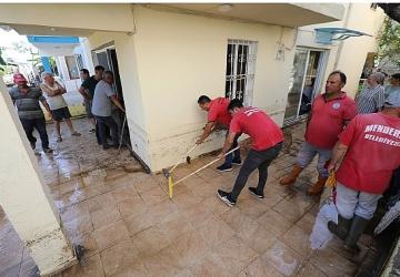 Menderes Belediyesi'nden Vatandaşa Temizlik Desteği