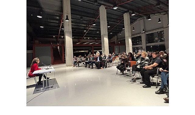 Nilüfer'de distopyada kadın kimliği tartışıldı