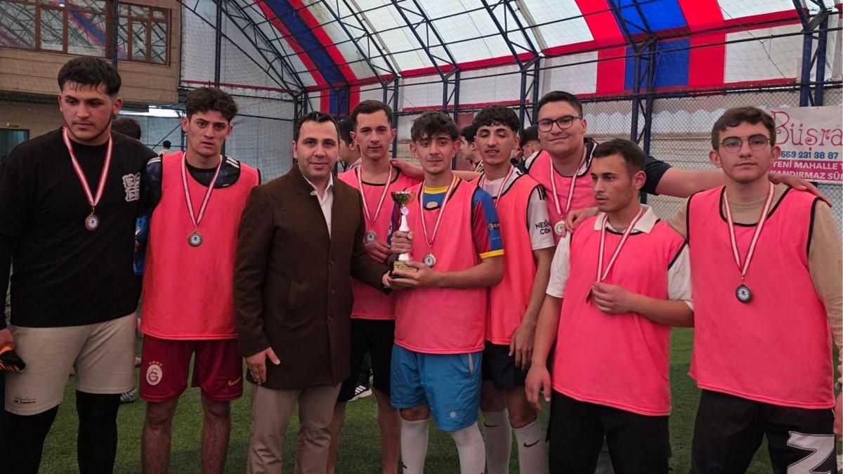 Gölbaşı’nda okullar arası futbol turnuvası finali oynandı
