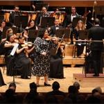 İzmir Oda Orkestrası, dünyaca ünlü keman sanatçısı Küden ile aynı sahnede